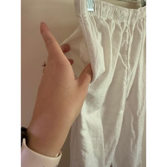 Abercrombie & Fitch White Lined Pants - Picture 3 of 8